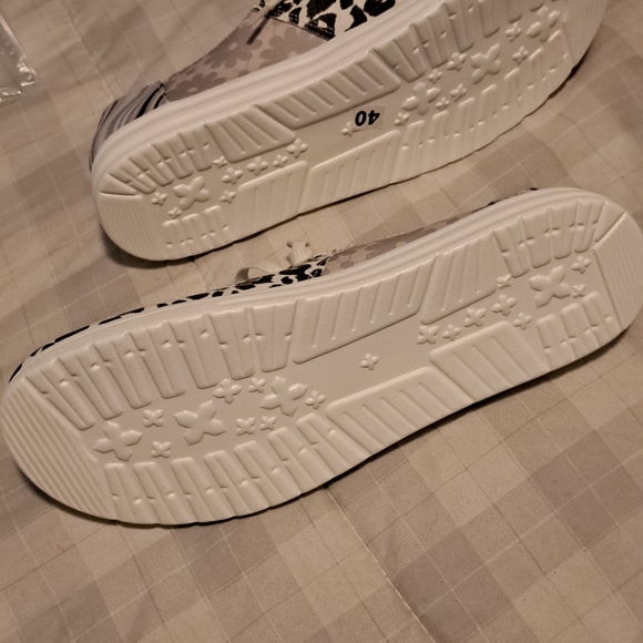 Gray multi pattern loafer NEW size 8 - Picture 3 of 4